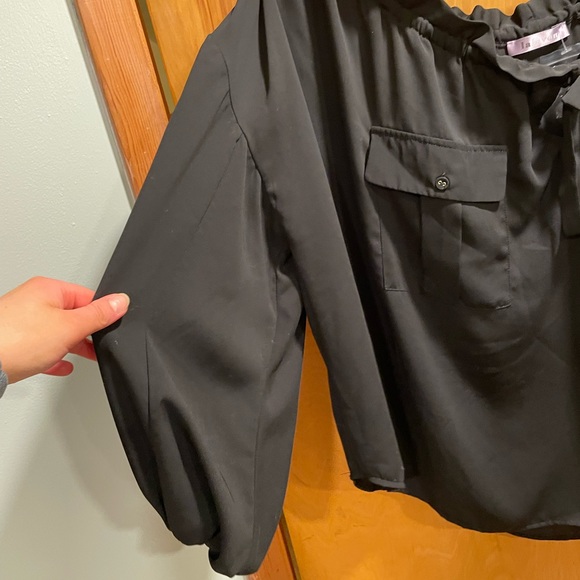 Tie front off the shoulder blouse - Picture 2 of 4